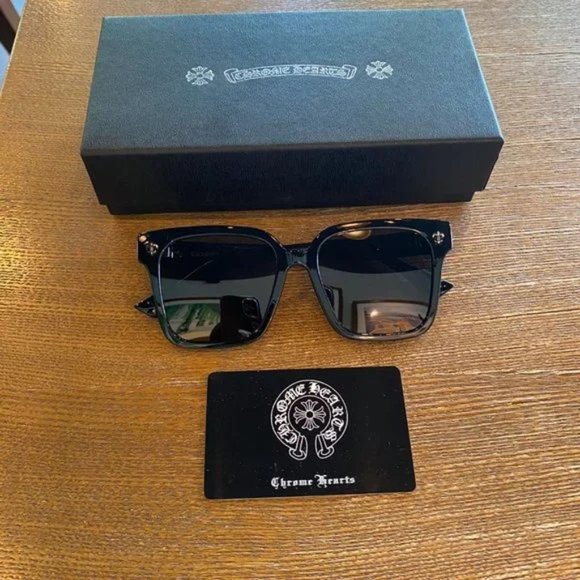 Chrome hearts Black sunglasses - Picture 2 of 9
